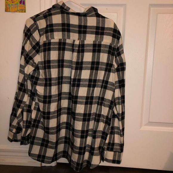 Black and White Flannel - Picture 2 of 3
